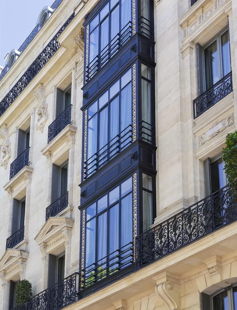 La Clef Tour Eiffel Paris By The Crest Collection Hotel