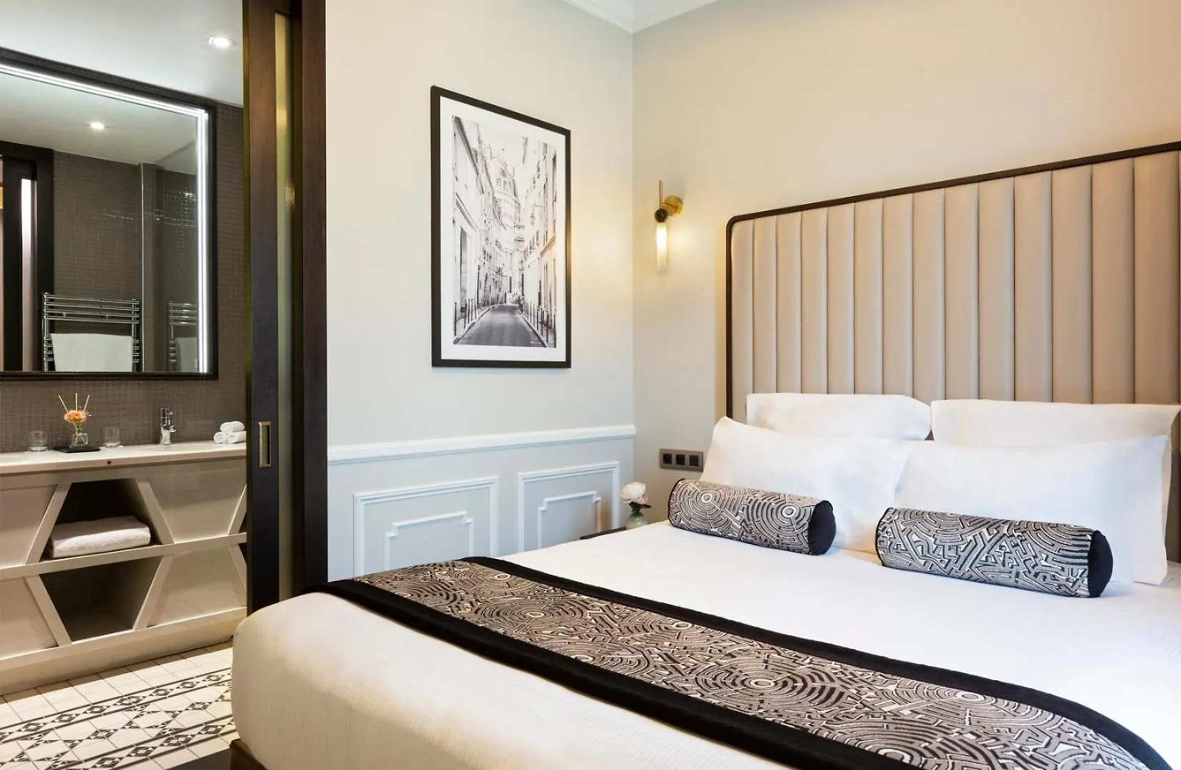 La Clef Tour Eiffel Paris By The Crest Collection Hotel 5*,  France