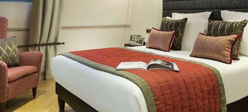La Clef Tour Eiffel Paris By The Crest Collection Hotel