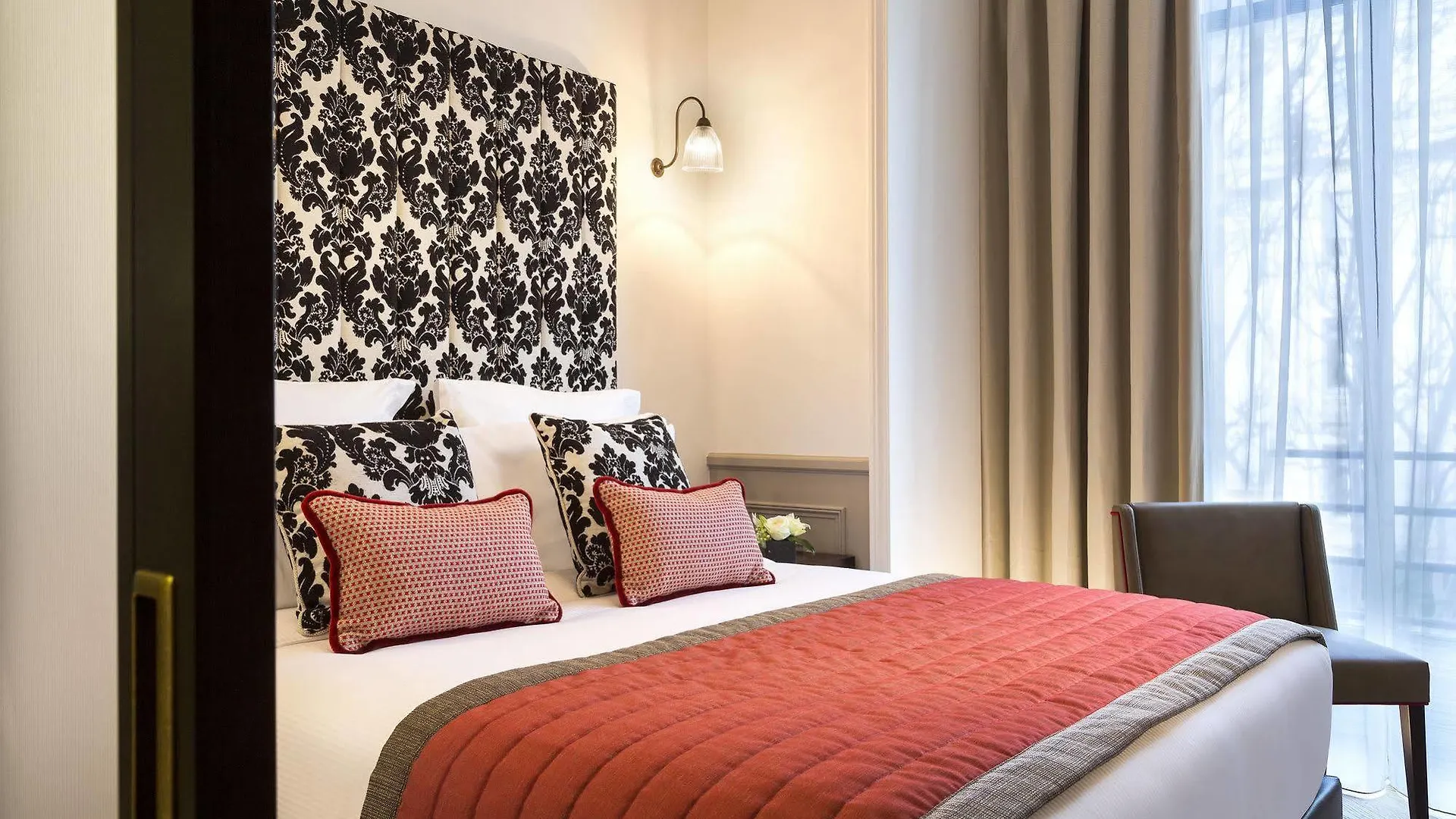 La Clef Tour Eiffel Paris By The Crest Collection Hotel 5*,