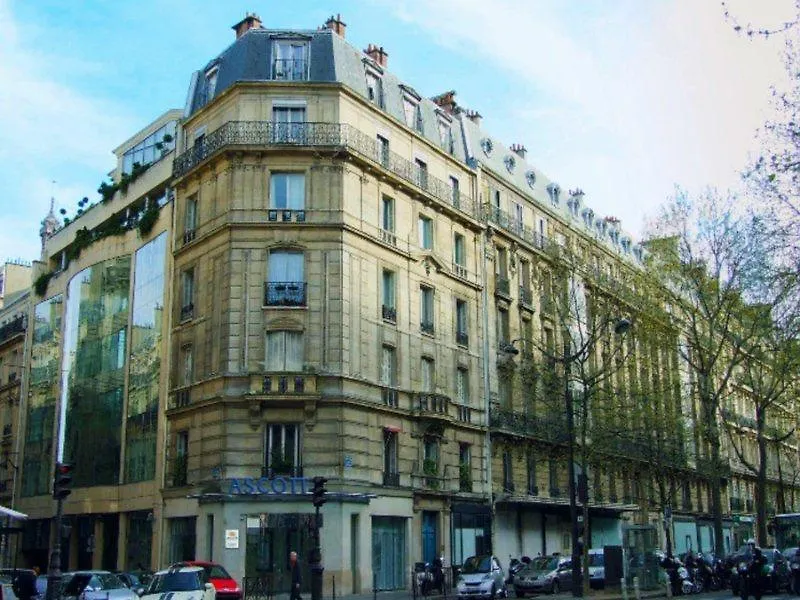 La Clef Tour Eiffel Paris By The Crest Collection Hotel